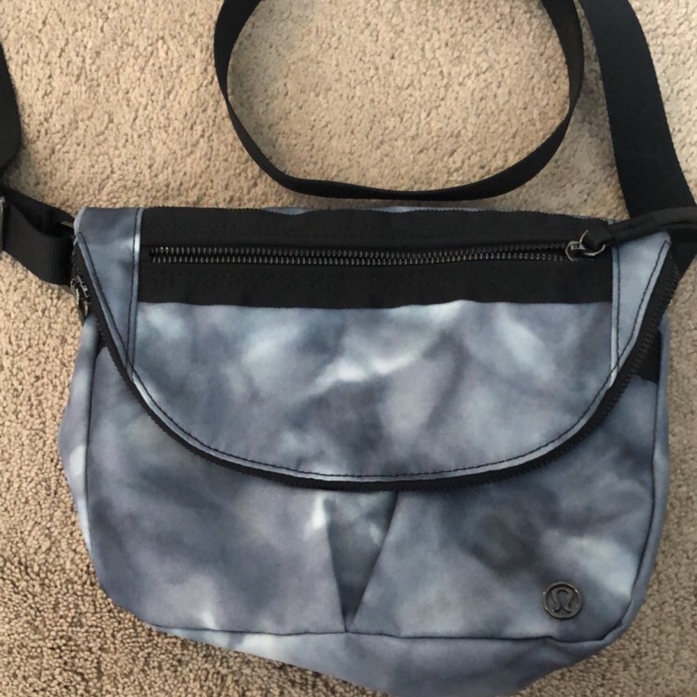 Lululemon Festival Bag ll 5L